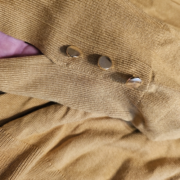 Premise Mustard Long Sleeve Top - Picture 3 of 5